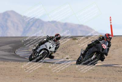 media/Nov-16-2025-Race Pace (Sun) [[8c5fa54630]]/Non Verified Riders (1st 20 Minutes)/6-Turn 12 (2pm)/